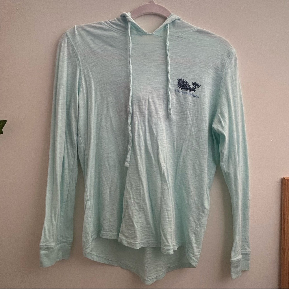 Long-Sleeve Vintage Whale Hoodie Tee